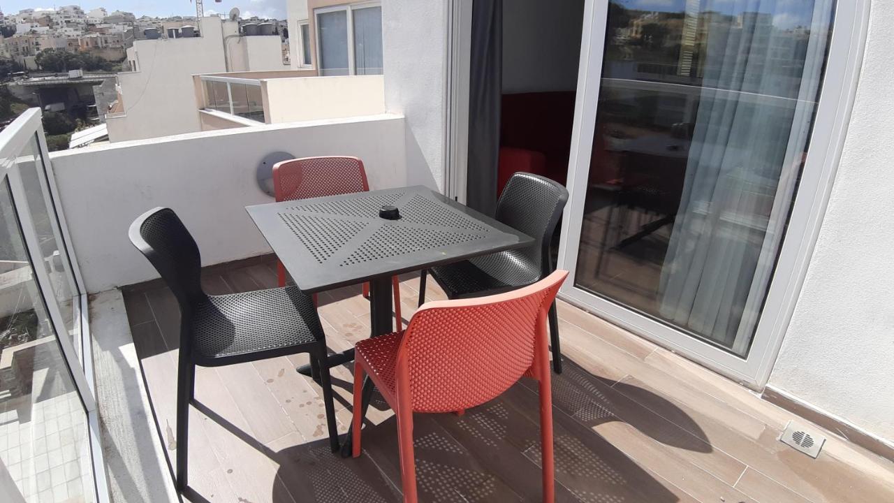Hub Apartment San Ġiljan Buitenkant foto