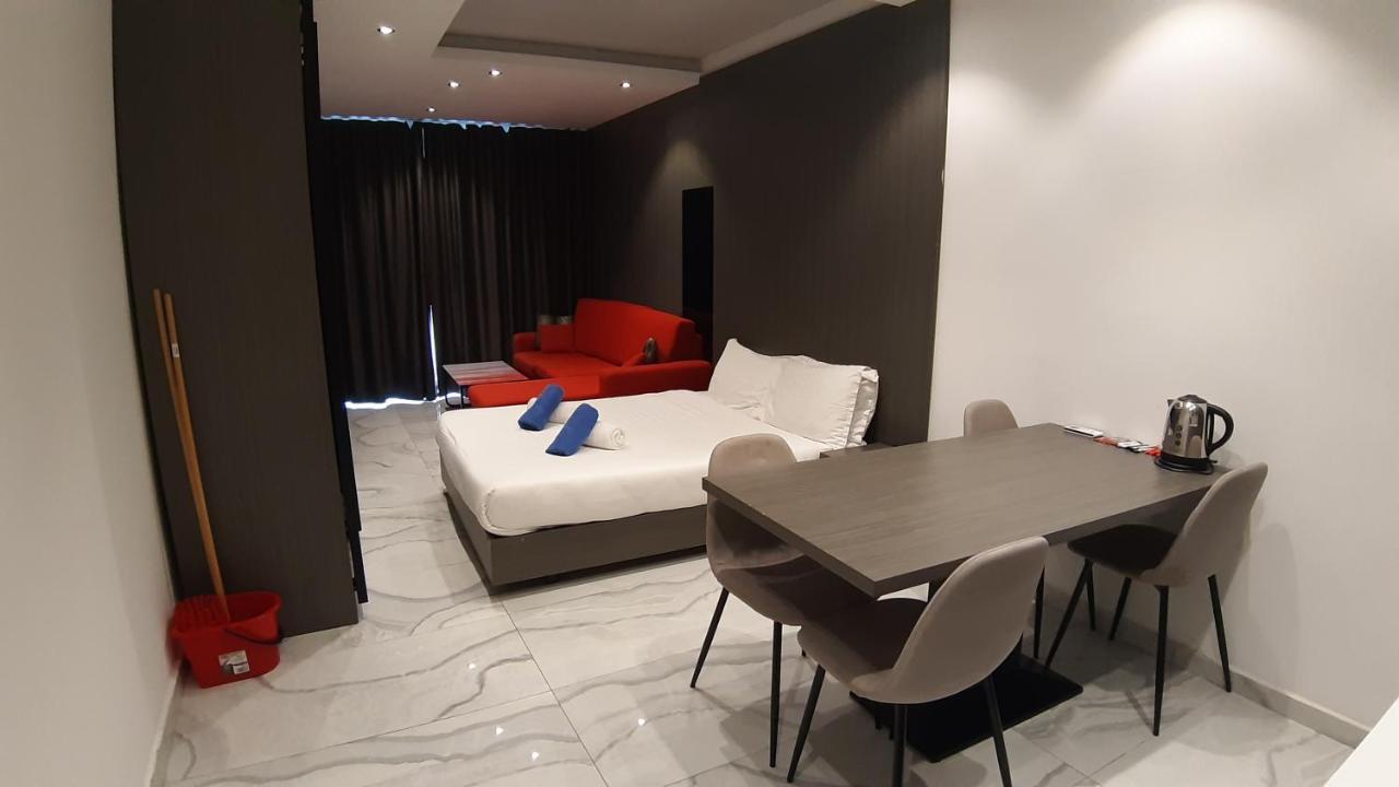 Hub Apartment San Ġiljan Buitenkant foto