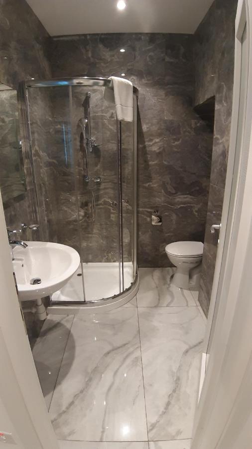 Hub Apartment San Ġiljan Buitenkant foto
